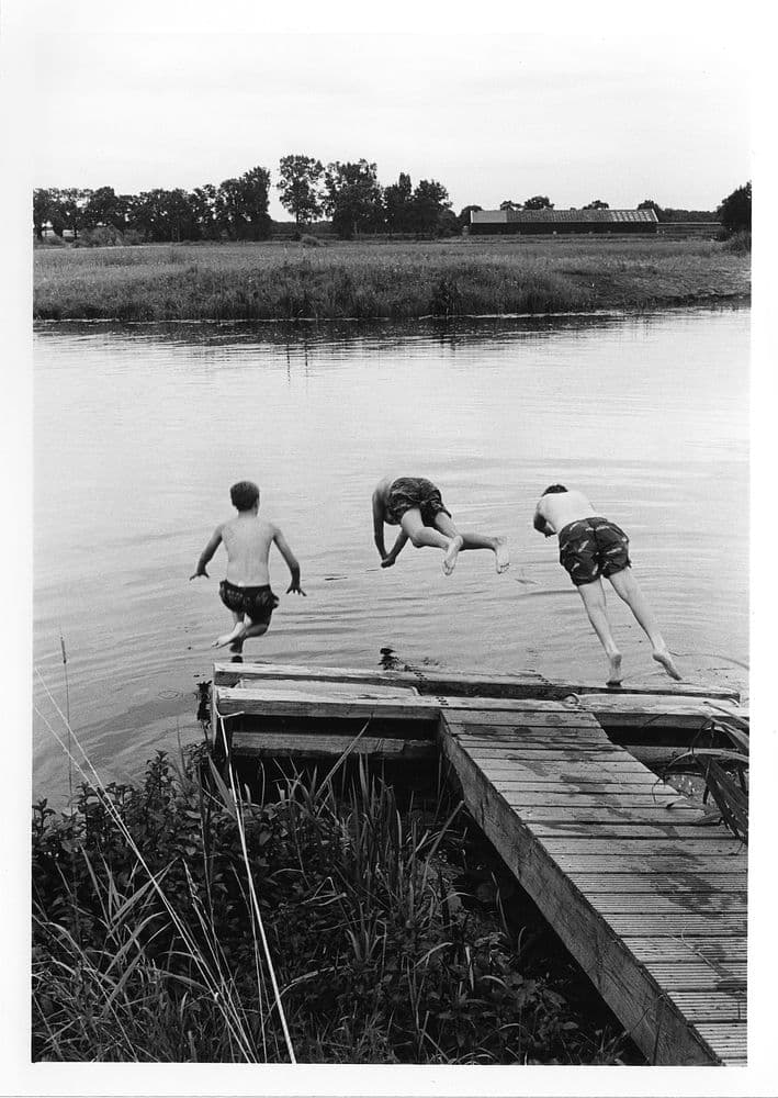 Default image description